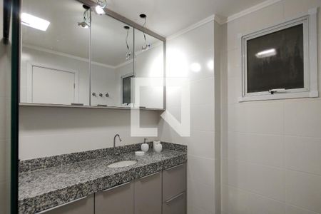 Apartamento para alugar com 144m², 3 quartos e 2 vagas Apartamento para alugar com 144m², 3 quartos e 2 vagasBanheiro da Suíte 1