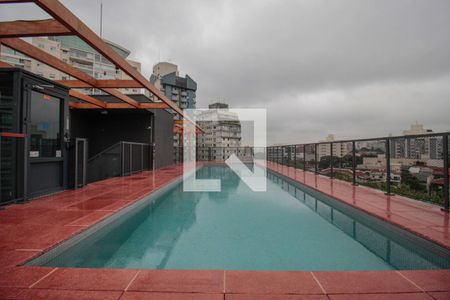 Studio para alugar com 29m², 1 quarto e sem vaga Studio para alugar com 29m², 1 quarto e sem vagaPiscina