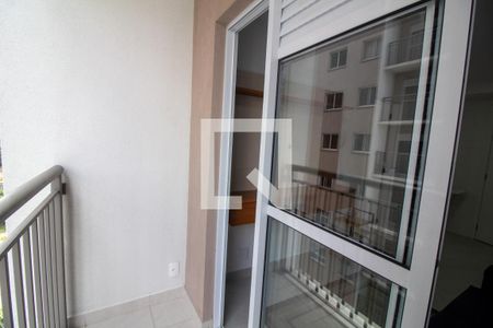 Varanda sala  de apartamento para alugar com 1 quarto, 27m² em Jardim Caravelas, São Paulo