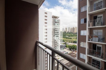 Varanda sala  de apartamento para alugar com 1 quarto, 27m² em Jardim Caravelas, São Paulo