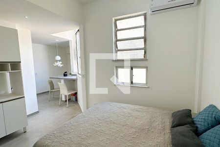 Sala/Quarto de kitnet/studio para alugar com 1 quarto, 35m² em Copacabana, Rio de Janeiro