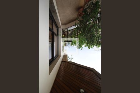 Apartamento para alugar com 400m², 5 quartos e 3 vagasVaranda