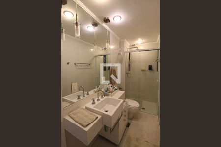 Apartamento para alugar com 400m², 5 quartos e 3 vagasBanheiro da Suíte 1 e 2