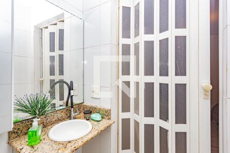 Casa à venda com 100m², 3 quartos e 1 vagaBanheiro 2