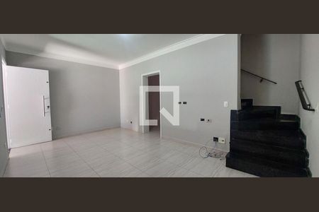 Sala de casa para alugar com 2 quartos, 130m² em Vila Homero Thon, Santo André