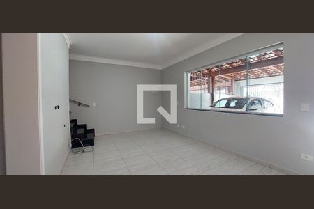 Sala de casa para alugar com 2 quartos, 130m² em Vila Homero Thon, Santo André