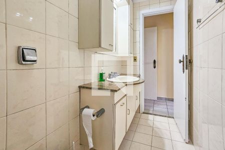 Apartamento para alugar com 127m², 3 quartos e 1 vaga Apartamento para alugar com 127m², 3 quartos e 1 vagaBanheiro da suíte