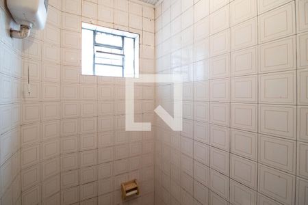 Banheiro de casa para alugar com 1 quarto, 35m² em Vila Maria Alta, São Paulo