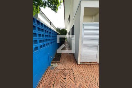 Casa à venda com 400m², 4 quartos e 5 vagasCorredor lateral