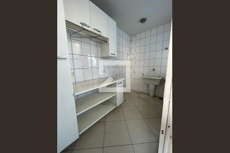 Casa à venda com 400m², 4 quartos e 5 vagasLavanderia