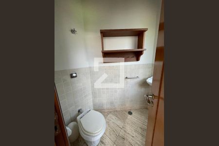 Casa à venda com 400m², 4 quartos e 5 vagasBanheiro piscina