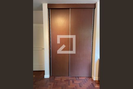 Casa à venda com 400m², 4 quartos e 5 vagasSuíte 3