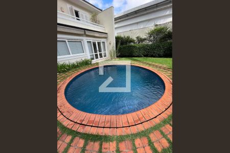 Casa à venda com 400m², 4 quartos e 5 vagasPiscina