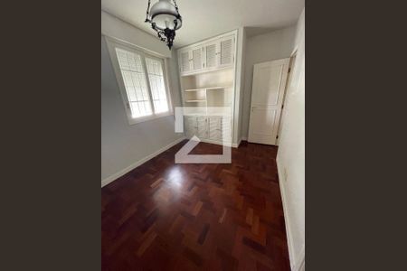 Casa à venda com 400m², 4 quartos e 5 vagasSuíte 3