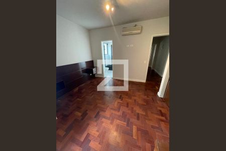 Casa à venda com 400m², 4 quartos e 5 vagasSuíte 3
