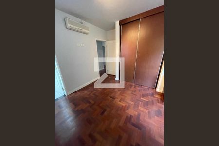 Casa à venda com 400m², 4 quartos e 5 vagasSuíte 3
