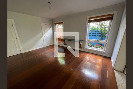 Sala 3 de casa à venda com 4 quartos, 400m² em Jardim Everest, São Paulo