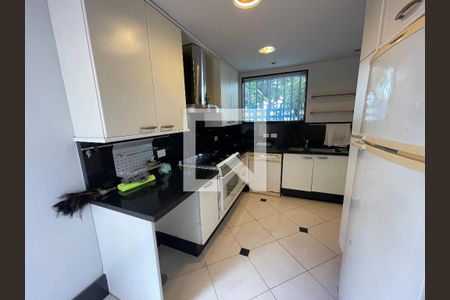 Casa à venda com 400m², 4 quartos e 5 vagasCozinha