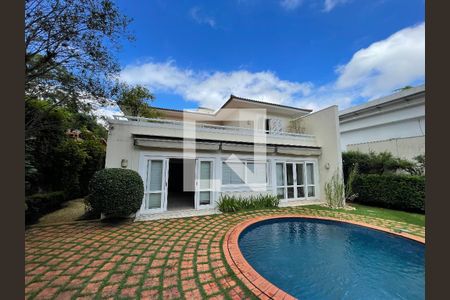 Casa à venda com 400m², 4 quartos e 5 vagasFachada casa