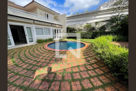 Casa à venda com 400m², 4 quartos e 5 vagasQuintal