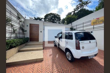 Casa à venda com 400m², 4 quartos e 5 vagasFachada casa