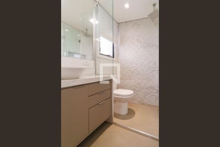 Apartamento à venda com 350m², 3 quartos e 3 vagas Apartamento à venda com 350m², 3 quartos e 3 vagasBanheiro da Suíte 3