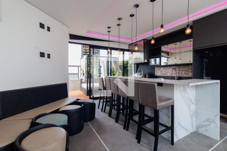 Apartamento à venda com 350m², 3 quartos e 3 vagas Apartamento à venda com 350m², 3 quartos e 3 vagasCobertura