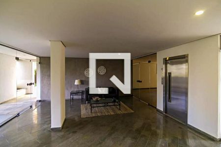 Apartamento à venda com 350m², 3 quartos e 3 vagas Apartamento à venda com 350m², 3 quartos e 3 vagasHall social