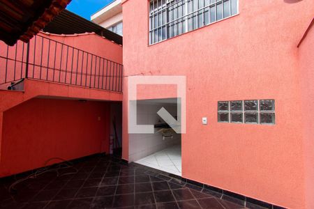 Casa à venda com 226m², 3 quartos e 2 vagas Casa à venda com 226m², 3 quartos e 2 vagasQuintal