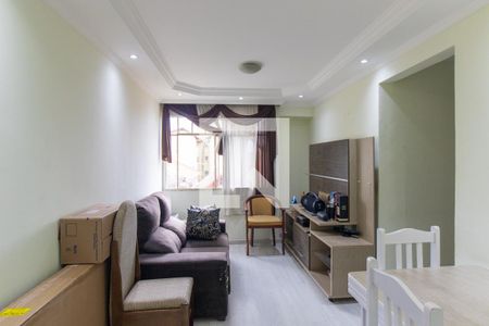Sala de apartamento para alugar com 2 quartos, 44m² em Cidade Industrial, Curitiba