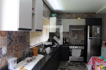 Casa à venda com 210m², 2 quartos e 2 vagas Casa à venda com 210m², 2 quartos e 2 vagasCozinha