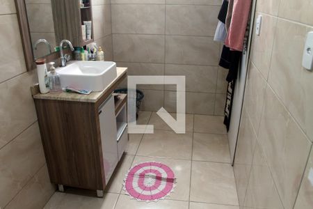 Casa à venda com 210m², 2 quartos e 2 vagas Casa à venda com 210m², 2 quartos e 2 vagasBanheiro