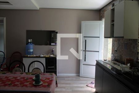 Casa à venda com 210m², 2 quartos e 2 vagas Casa à venda com 210m², 2 quartos e 2 vagasCozinha