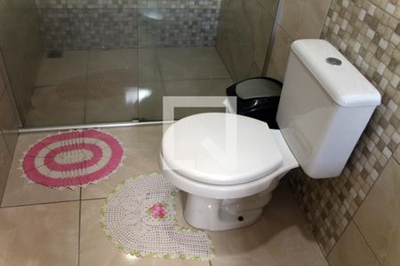 Casa à venda com 210m², 2 quartos e 2 vagas Casa à venda com 210m², 2 quartos e 2 vagasBanheiro