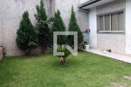 Casa à venda com 210m², 2 quartos e 2 vagas Casa à venda com 210m², 2 quartos e 2 vagasEntrada