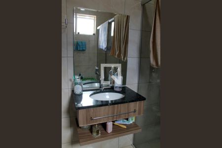 Casa à venda com 210m², 2 quartos e 2 vagas Casa à venda com 210m², 2 quartos e 2 vagasBanheiro