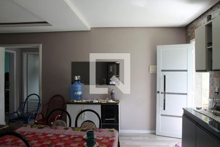 Casa à venda com 210m², 2 quartos e 2 vagas Casa à venda com 210m², 2 quartos e 2 vagasCozinha