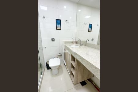 Banheiro de apartamento para alugar com 1 quarto, 50m² em Copacabana, Rio de Janeiro
