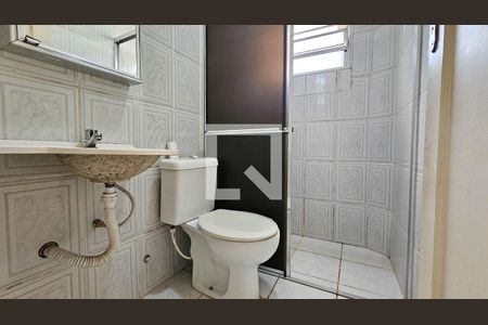 Banheiro de casa à venda com 2 quartos, 90m² em Interlagos, São Paulo