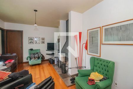 Sala Íntima de casa à venda com 3 quartos, 330m² em Bom Jesus, Porto Alegre