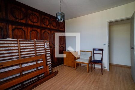 Quarto de apartamento à venda com 3 quartos, 120m² em Icaraí, Niterói