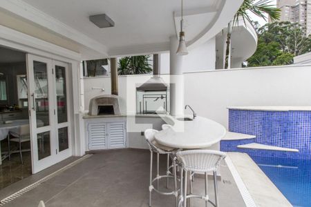 Casa de condomínio à venda com 435m², 5 quartos e 4 vagasVaranda gourmet