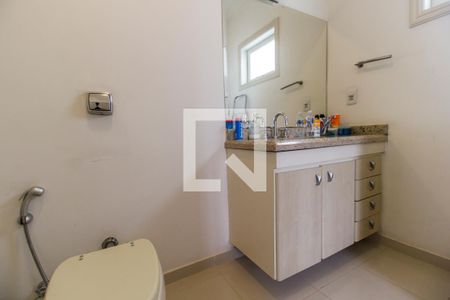 Casa de condomínio à venda com 435m², 5 quartos e 4 vagasBanheiro da Suíte 4