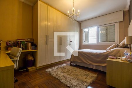 Casa de condomínio à venda com 435m², 5 quartos e 4 vagasSuíte 3