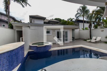 Casa de condomínio à venda com 435m², 5 quartos e 4 vagasPiscina