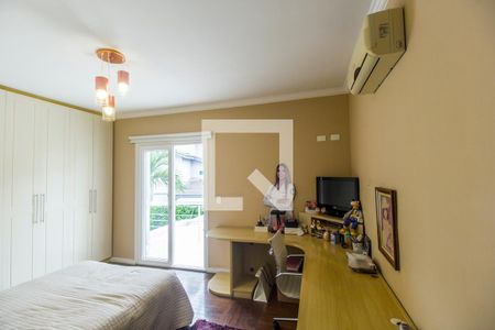 Casa de condomínio à venda com 435m², 5 quartos e 4 vagasSuíte 2