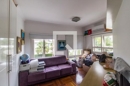 Casa de condomínio à venda com 435m², 5 quartos e 4 vagasSala