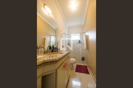 Casa de condomínio à venda com 435m², 5 quartos e 4 vagasBanheiro da Suíte 2