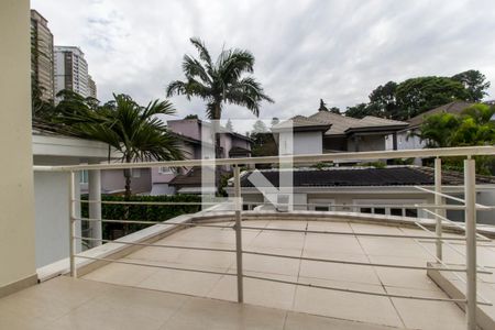 Casa de condomínio à venda com 435m², 5 quartos e 4 vagasVaranda