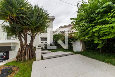 Casa de condomínio à venda com 435m², 5 quartos e 4 vagasVista da Rua